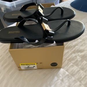 Mickael Kirs slippers